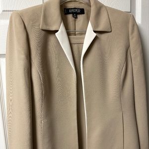 Ladies kasper skirt suit
